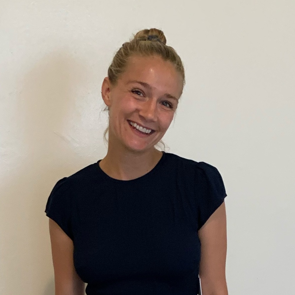 Meet your Posher, Hallie